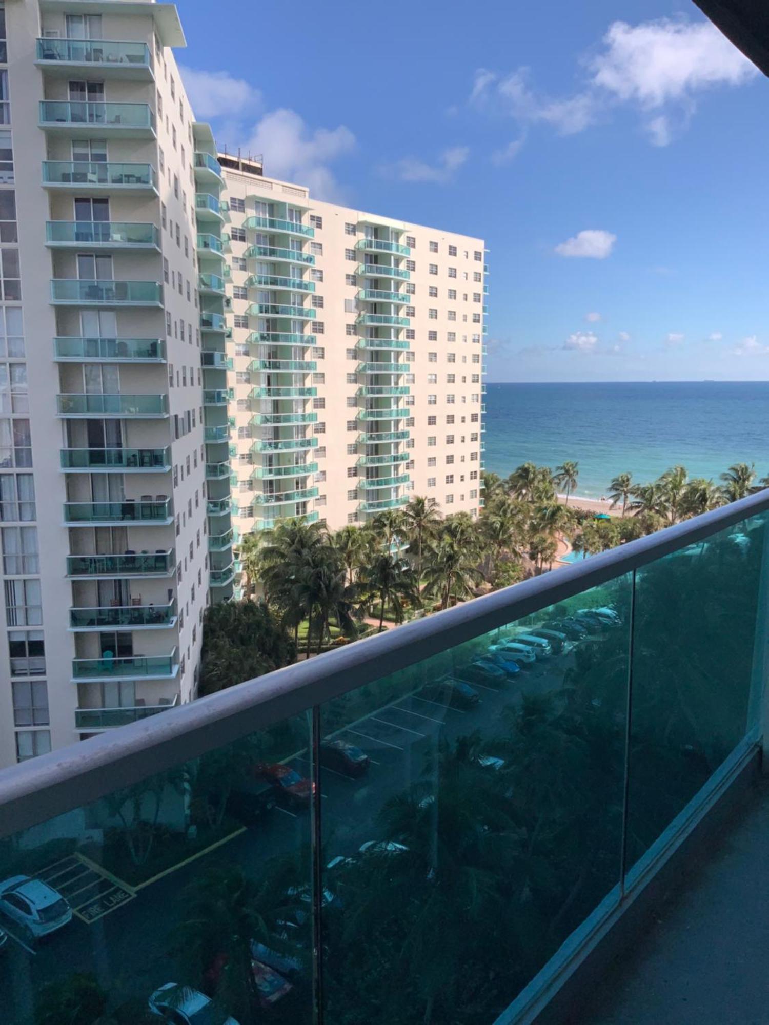 Cozy Ocean View Apartment By Miami Te Espera - Hallandale 11E Hollywood Buitenkant foto